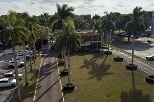 9300 Fontainebleau Blvd, Miami, FL 33172 - Photo 33