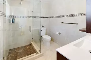 2031 NE 14th Ct, Fort Lauderdale, FL 33304 - Photo 15