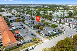 10908 NW 7th St, Miami, FL 33172 - Photo 37