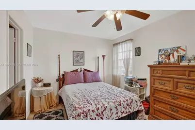 10413 NW 6th St, Pembroke Pines, FL 33026 - Photo 23