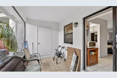 10413 NW 6th St, Pembroke Pines, FL 33026 - Photo 29