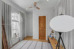 3233 Crystal Ct, Miami, FL 33133 - Photo 15