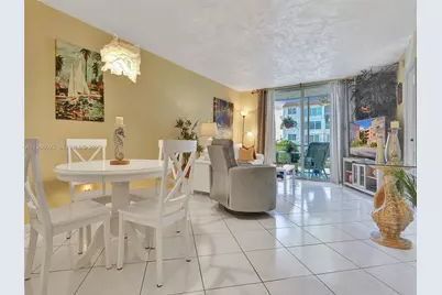 2861 Somerset Dr #211, Lauderdale Lakes, FL 33311 - Photo 5