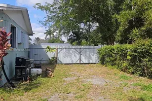 1760 NW 135th St, Miami, FL 33167 - Photo 11