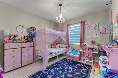 2484 SE 2nd St, Homestead, FL 33033 - Photo 15