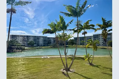 2855 Leonard Dr #H202, Aventura, FL 33160 - Photo 5