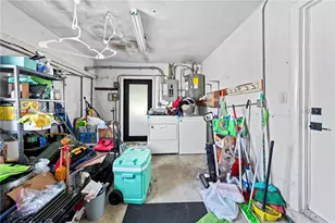 7835 W 16th Ct, Hialeah, FL 33014 - Photo 33