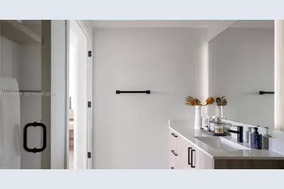 3900 Alton Road #719, Miami Beach, FL 33140 - Photo 9