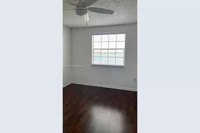 2811 N Oakland Forest Dr #104, Oakland Park, FL 33309 - Photo 11