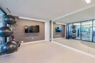 3900 Alton Rd, Miami Beach, FL 33140 - Photo 27