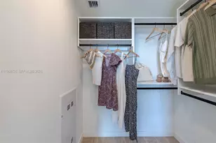 3900 Alton Rd, Miami Beach, FL 33140 - Photo 7