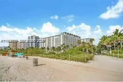 2899 Collins Ave #638, Miami Beach, FL 33140 - Photo 1