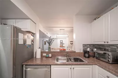 609 E Sheridan St #308, Dania Beach, FL 33004 - Photo 11