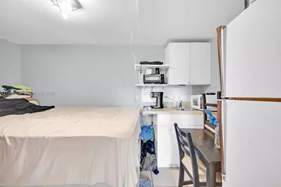 811 NW 24th Ct, Miami, FL 33125 - Photo 29