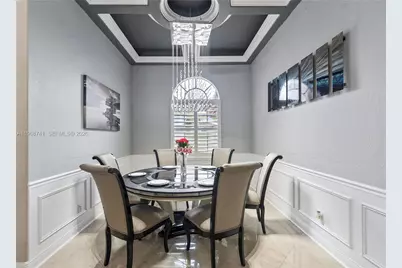 8346 SW 51st St, Davie, FL 33328 - Photo 13