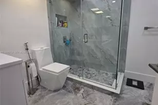 506 NW 87th Ave, Miami, FL 33172 - Photo 15