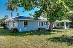 1138 Harbor Dr, Fort Myers, FL 33917 - Photo 3