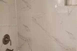 9720 S Hollybrook Lake Dr, Pembroke Pines, FL 33025 - Photo 15