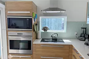 2020 N Bayshore Dr, Miami, FL 33137 - Photo 21