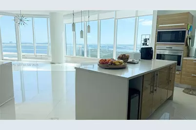 2020 N Bayshore Dr #3102, Miami, FL 33137 - Photo 3