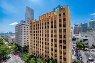 151 SE 1st St, Miami, FL 33131 - Photo 9