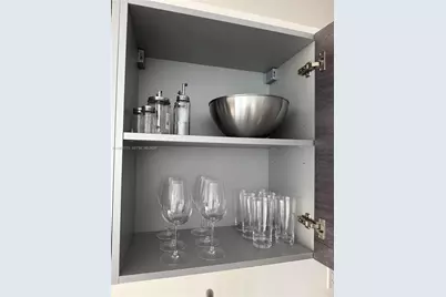 151 SE 1st St #909, Miami, FL 33131 - Photo 3