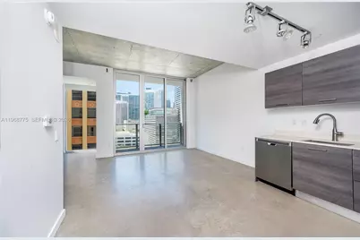 151 SE 1st St #909, Miami, FL 33131 - Photo 1