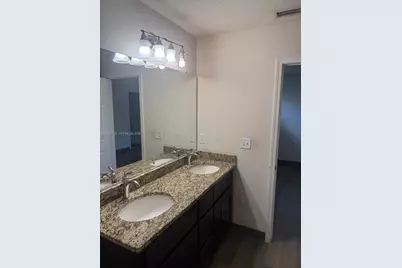 4717 Chatterton Way, Riverview, FL 33578 - Photo 9