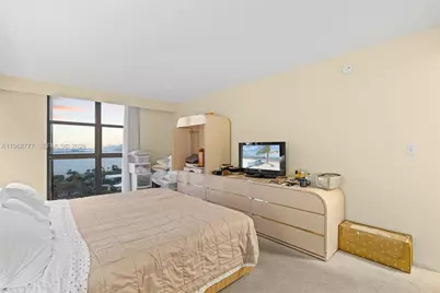 4000 Towerside Ter #1712, Miami, FL 33138 - Photo 7