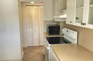 9440 W Flagler St, Miami, FL 33174 - Photo 15