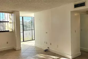 9440 W Flagler St, Miami, FL 33174 - Photo 11