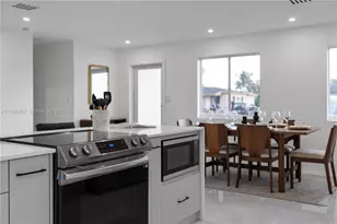 651 NW 9th St, Homestead, FL 33030 - Photo 11