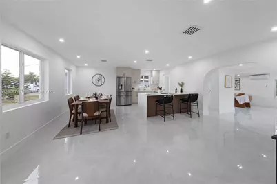 651 NW 9th St, Homestead, FL 33030 - Photo 23