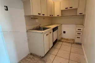 4713 NW 7th St, Miami, FL 33126 - Photo 3