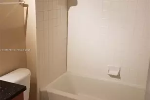 3450 N Pinewalk Dr N, Margate, FL 33063 - Photo 5