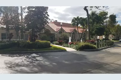 3450 N Pinewalk Dr N #418, Margate, FL 33063 - Photo 11