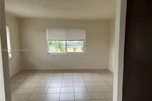 890 NW 22nd Ct, Miami, FL 33125 - Photo 3