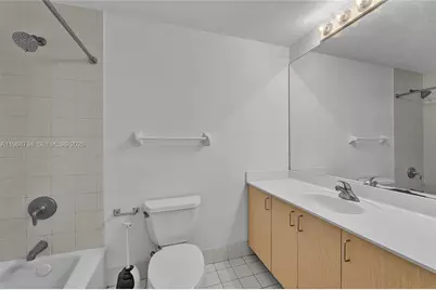 185 SE 14th Ter #1411, Miami, FL 33131 - Photo 9