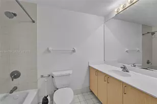 185 SE 14th Terrace, Miami, FL 33131 - Photo 9