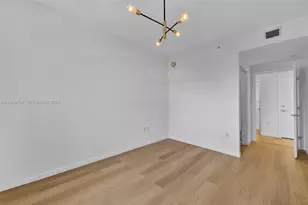 185 SE 14th Terrace, Miami, FL 33131 - Photo 7