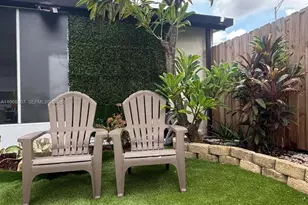 582 E 18th St, Hialeah, FL 33013 - Photo 13