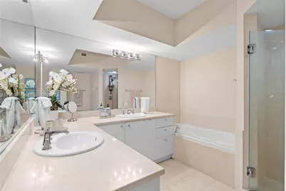 19900 E Country Club Dr #616, Aventura, FL 33180 - Photo 17