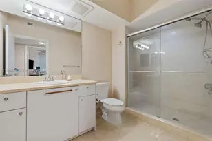 19900 E Country Club Dr, Aventura, FL 33180 - Photo 21