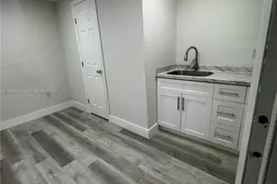 582 E 18th St, Hialeah, FL 33013 - Photo 5