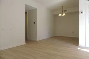 566 NW 114th Ave, Sweetwater, FL 33172 - Photo 1