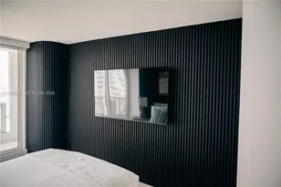 1717 N Bayshore Dr, Miami, FL 33132 - Photo 11