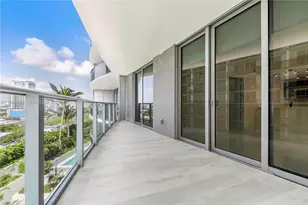 488 NE 18th St, Miami, FL 33132 - Photo 13