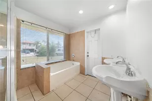 4231 NW 73rd Ave, Lauderhill, FL 33319 - Photo 7