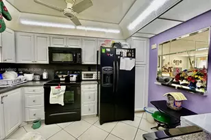 8960 S Hollybrook Blvd, Pembroke Pines, FL 33025 - Photo 7