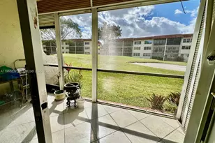 8960 S Hollybrook Blvd, Pembroke Pines, FL 33025 - Photo 15